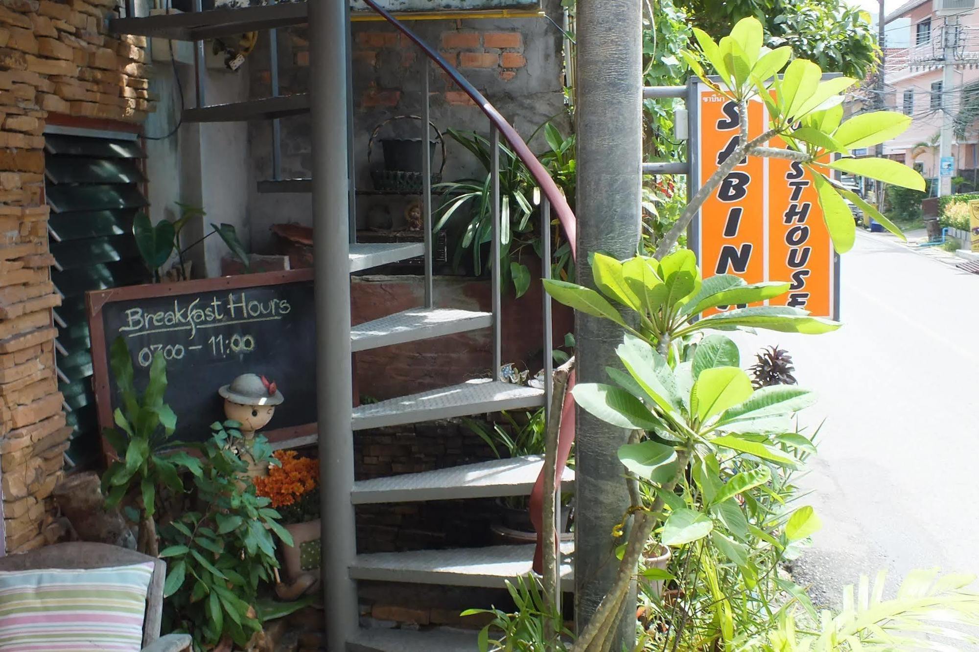 Sabina Guesthouse Kamala Exterior foto
